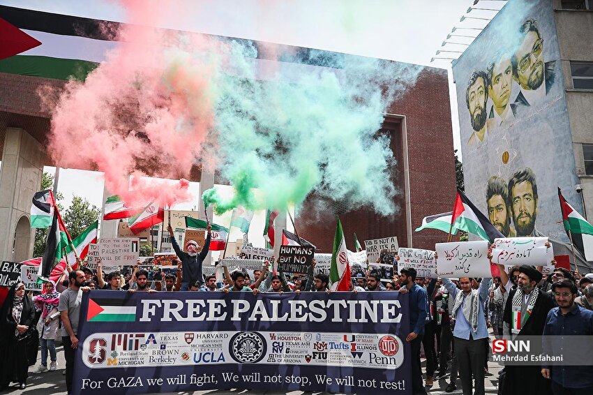 تجمع دانشجویان دانشگاه شریف در حمایت از خیزش دانشجویان حامی فلسطین در آمریکا