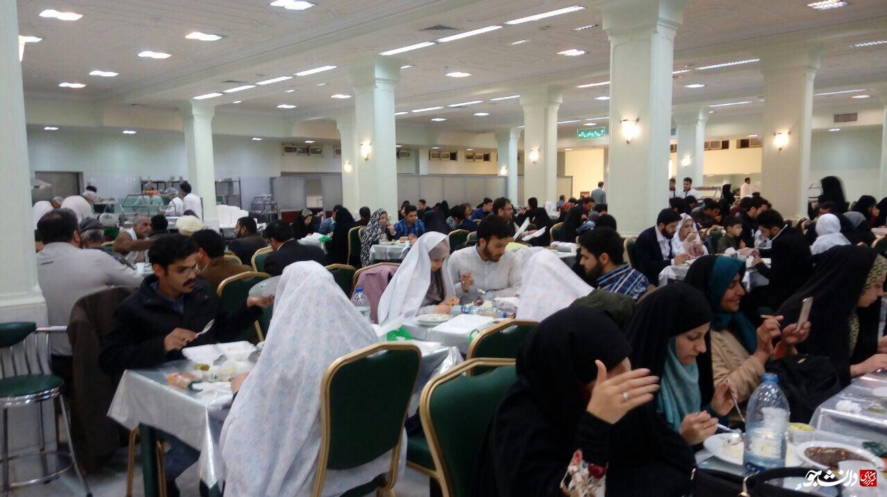 فردا/ گفتم با خدا آمده ام و پارتی ام امام رضاست/ با درآمد حداقل دانشجویی پس انداز هم میکنیم فردا/ گفتم با خدا آمده ام و پارتی ام امام رضاست/ با درآمد حداقل دانشجویی پس انداز هم میکنیم