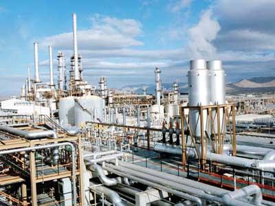 فاز دوم پتروشیمی خراسان شمالی؛ گامی برای اشتغال و سوداندوزی/ فعالان دانشجویی از موانع پیشرو میگویند