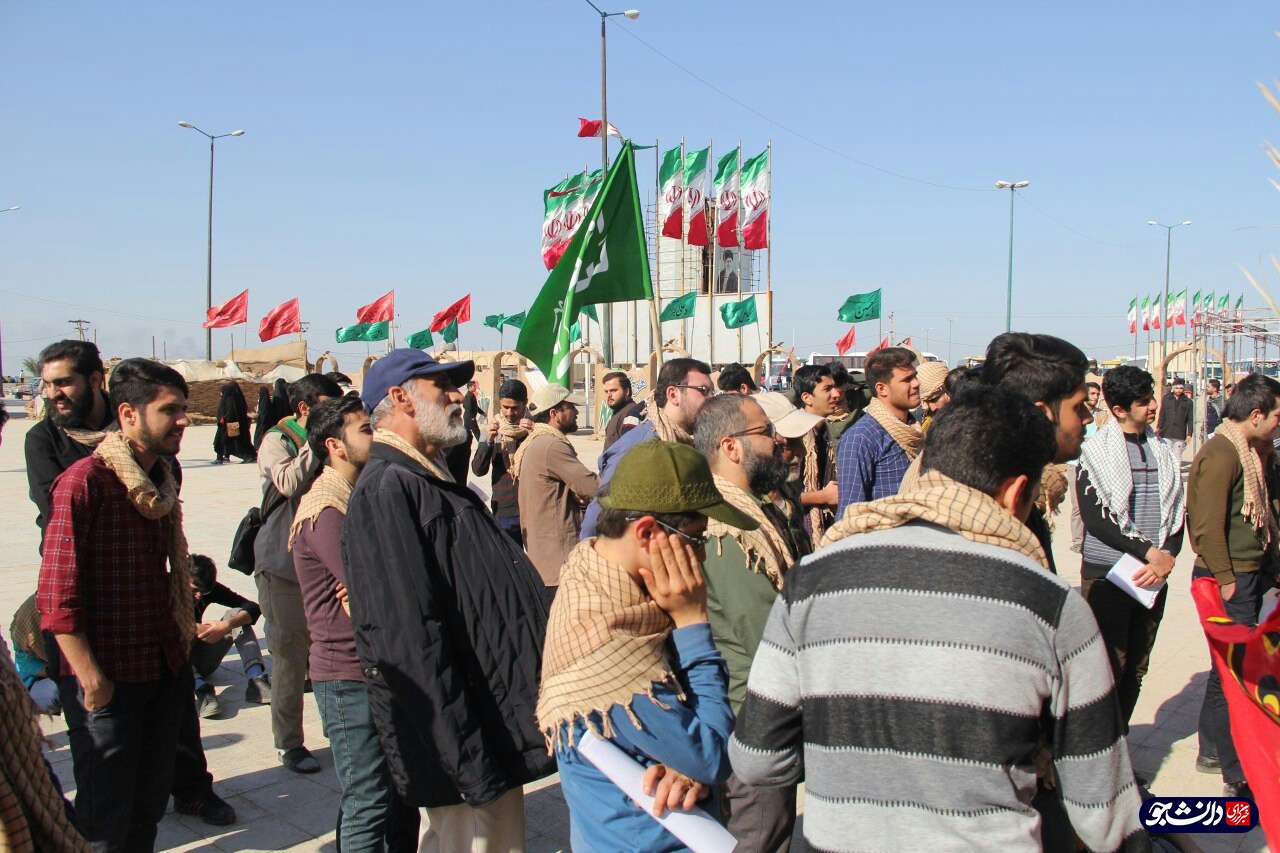 ایستگاه تبیین جنگ اقتصادی در زیارتگاه شهدای هویزه راه اندازی شد+ تصاویر ایستگاه تبیین جنگ اقتصادی در زیارتگاه شهدای هویزه راه اندازی شد+ تصاویر