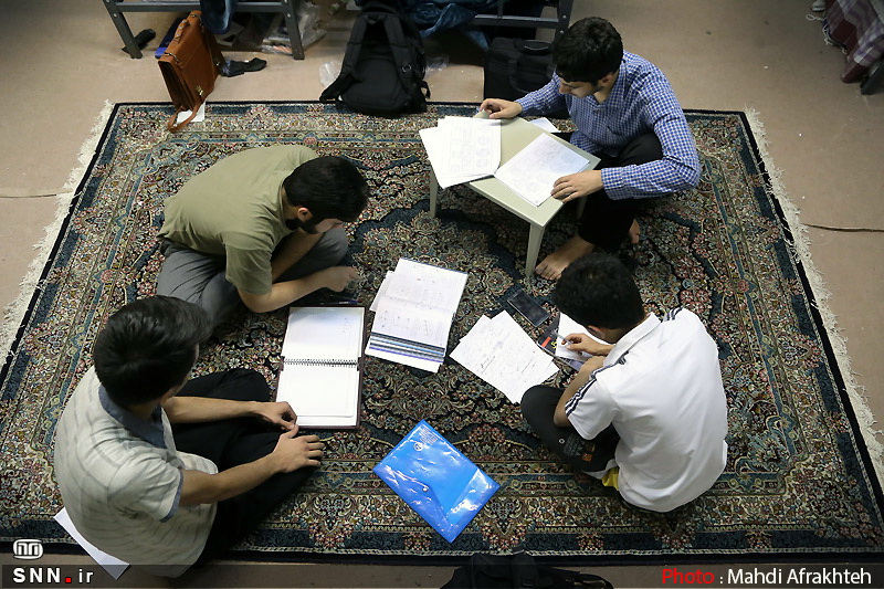 دانشجوی معترض: دانشگاه ملایر به ترم بالاییها خوابگاه نمیدهد/ دبیر شورای صنفی: خوابگاه برای همه دانشجویان موجود است دانشجوی معترض: دانشگاه ملایر به ترم بالاییها خوابگاه نمیدهد/ دبیر شورای صنفی: خوابگاه برای همه دانشجویان موجود است