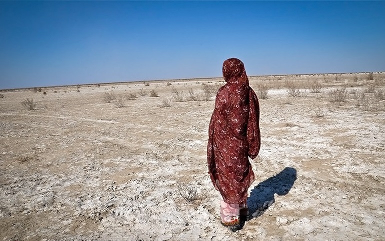 بادههای۱۲۰ روزه؛ میهمان ناخواندهای که در خانههای مردم زابل جا خوش کرده است/ مشکلی که به دست آقای ظریف قابل حل است بادههای۱۲۰ روزه؛ میهمان ناخواندهای که در خانههای مردم زابل جا خوش کرده است/ مشکلی که به دست آقای ظریف قابل حل است