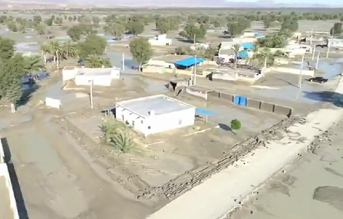 //هرمزگانیها چشم انتظارند / سیلاب استان را در برگرفته، اما مسئولان از آن غافل شده اند! //هرمزگانیها چشم انتظارند / سیلاب استان را در برگرفته، اما مسئولان از آن غافل شده اند!