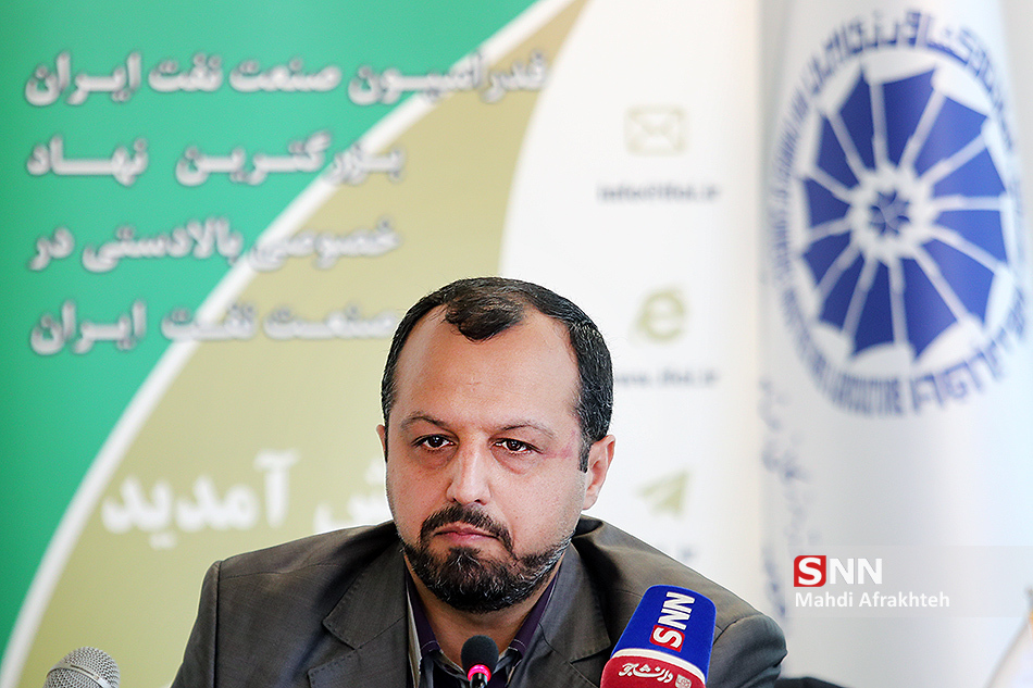 آیا شرطی کردن اقتصاد ایران به آمریکا تعمدی است؟ / خاندوزی: فروش نفت راه دارد، دولت اراده ندارد!