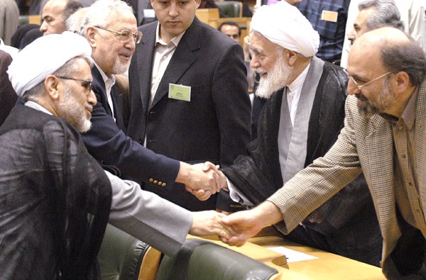 جاسوسان فیلسوف یا فیلسوفان جاسوس؛ مسئله این است!/ خداناباورها ارزشهایشان را از کجا میآورند؟