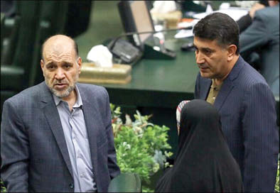 خانم جلیلی///// آماده/////// محتکر پوشک، محتکر ماشین شد/ عزیزی و احمدی کم کارترینهای مجلس بودند خانم جلیلی///// آماده/////// محتکر پوشک، محتکر ماشین شد/ عزیزی و احمدی کم کارترینهای مجلس بودند