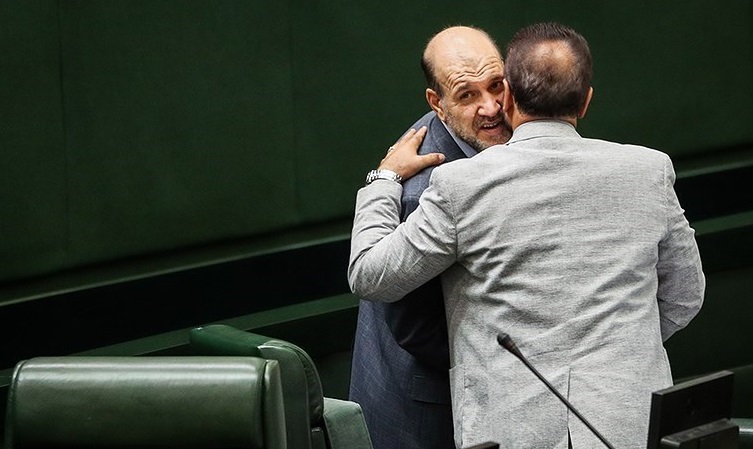 دانشجویان زنجان خواستار برخورد جدی با نمایندگان متخلف استان شدند/ از احتکار پوشک تا احتکار خودرو؛به کجا چنین شتابان! دانشجویان زنجان خواستار برخورد جدی با نمایندگان متخلف استان شدند/ از احتکار پوشک تا احتکار خودرو؛به کجا چنین شتابان!