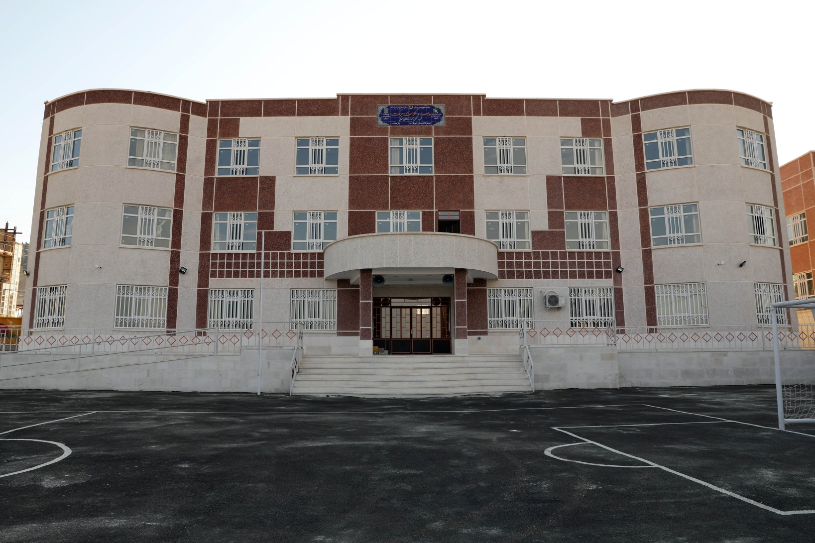 ۱۱ مدرسه‌ برکت در مناطق زلزله‌زده‌ی کرمانشاه به‌طور رسمی افتتاح شد