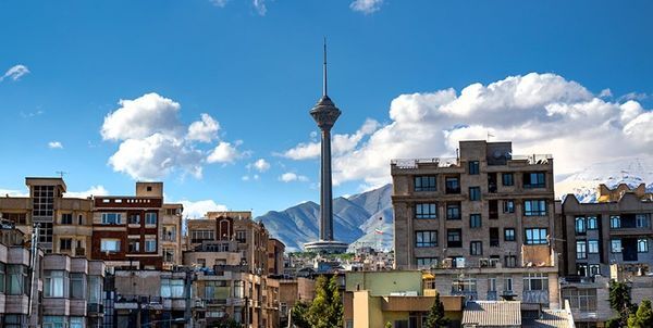 هوای تهران در هشتمین روز فروردین در مرز پاکی قرار گرفت