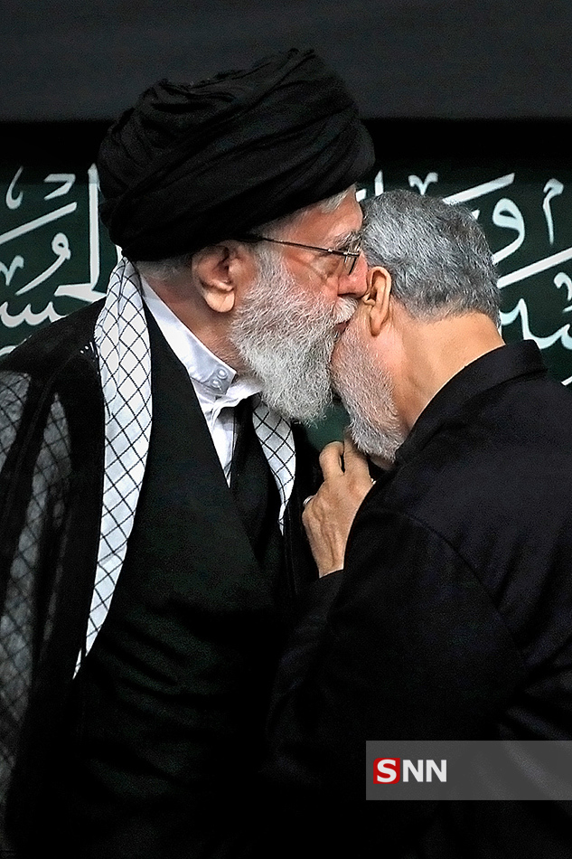 عکس/ حاج قاسم سلیمانی در آغوش رهبر انقلاب