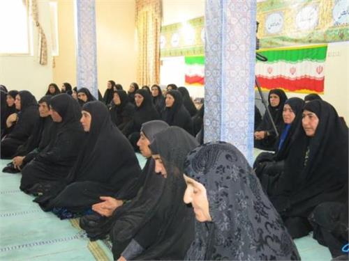 تلاش بی وقفه دختران آتش به اختیار گروه جهادی فاطمه الزهرا/ از برگزاری جلسات مشاوره گرفته تا کمک به رشد زیربنای عقیدتی کودکان
