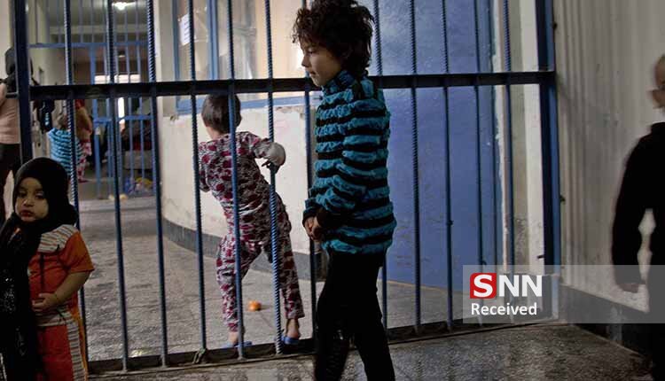 کودکان به جرم مادران در زندان چه می‌کنند؟ / مجازات‌های جایگزین تنها راه نجات است