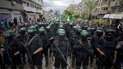 حماس با انتشار ویدئویی از موشکها و لانچرهای جدید خود رونمایی کرد و رژیم صهیونیستی را به چالش کشاند