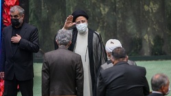 گپ‌وگفت مقامات و مهمانان مراسم تحلیف با رئیس جمهور ایران اسلامی پس از مراسم تحلیف