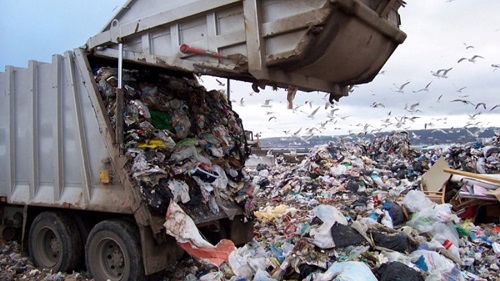 تهدید سلامت مردم یاسوج با دفع غیراصولی زباله / پایتخت طبیعت ایران در محاصره زباله‌ها