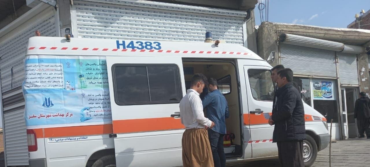 اماده///واکسیناسیون خانه به خانه در کرمانشاه در حال اجرا است