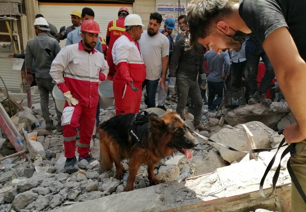 افزایش تعداد جانباختگان حادثه متروپل آبادان به ۲۲ نفر