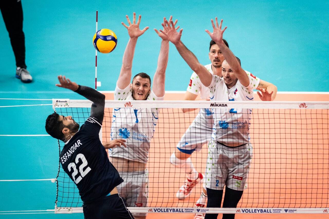 برد مقتدرانه تیم ملی والیبال صعود را فراهم کرد