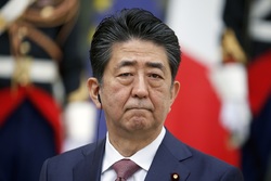 فیلم واضح از لحظه ترور شینزو آبه، نخست وزیر سابق ژاپن با یک تفنگ دست ساز