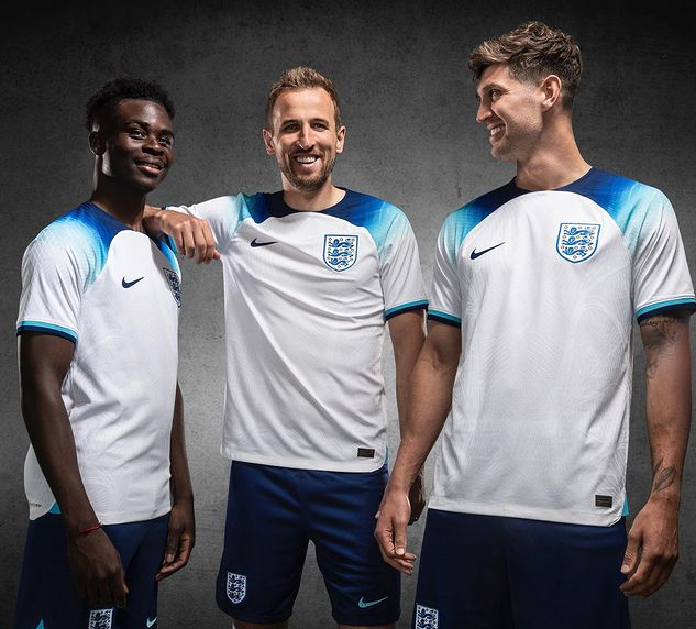 رونمایی از پیراهن انگلیس برای تقابل با تیم ملی ایران + عکس