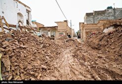 آواربرداری واحدهای مسکونی سیل‌زده در روستای بارده چهارمحال و بختیاری