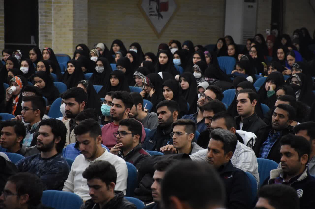 اجتماع 1000 نفری دانشجویان بسیجی استان سمنان برگزار شد+ عکس