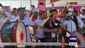 شادی هواداران تیم ملی خارج از ورزشگاه احمد بن علی بعد از پیروزی در مقابل ولز