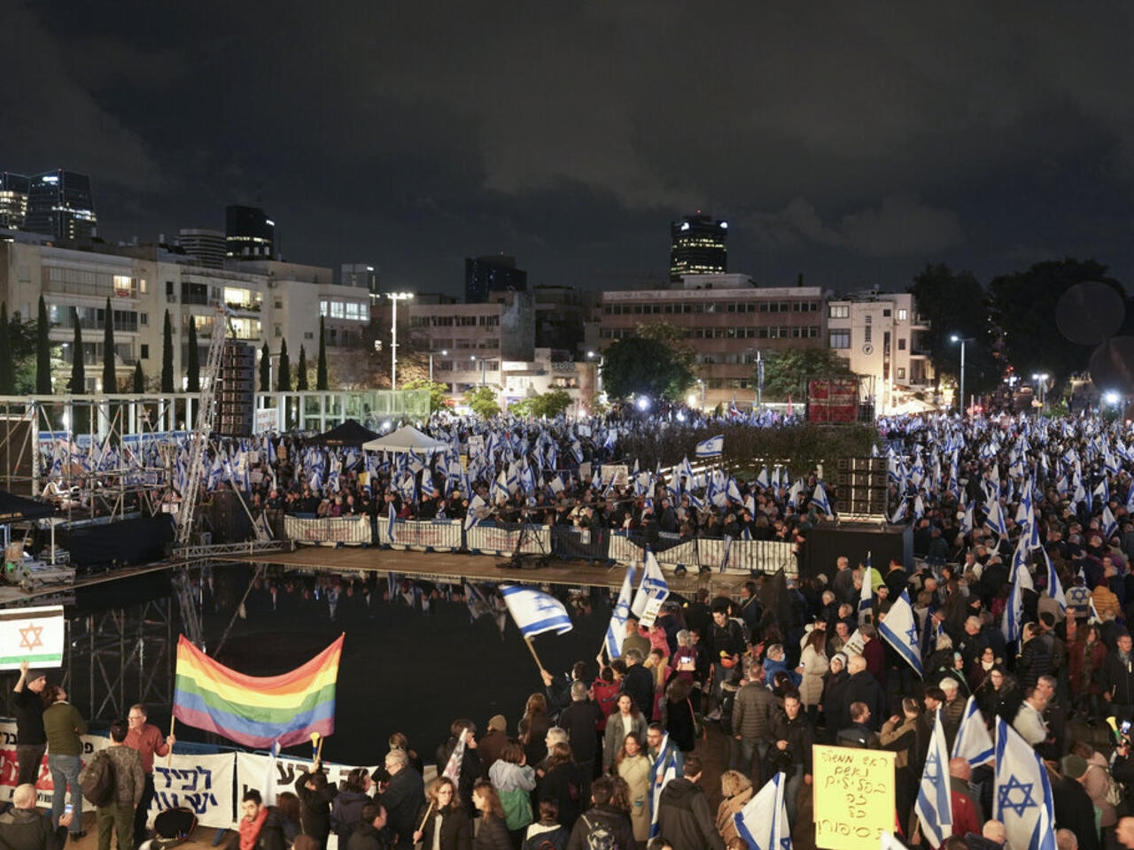 اتحاد محور مقاومت برای نابودی صهیونیست‌ها /  نتانیاهو به دنبال به حاشیه راندن اعتراضات