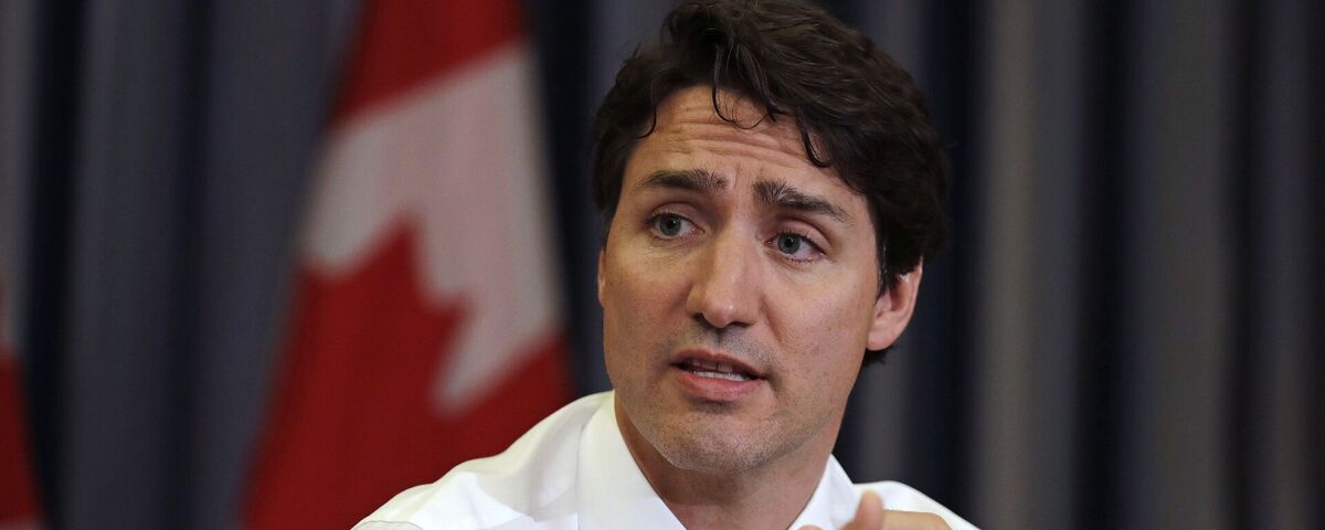 نخست وزیر کانادا با بی آبرویی از مسجد بیرون شد