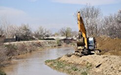 عملیات آزادسازی حریم رودخانه عباس آباد همدان آغاز شد