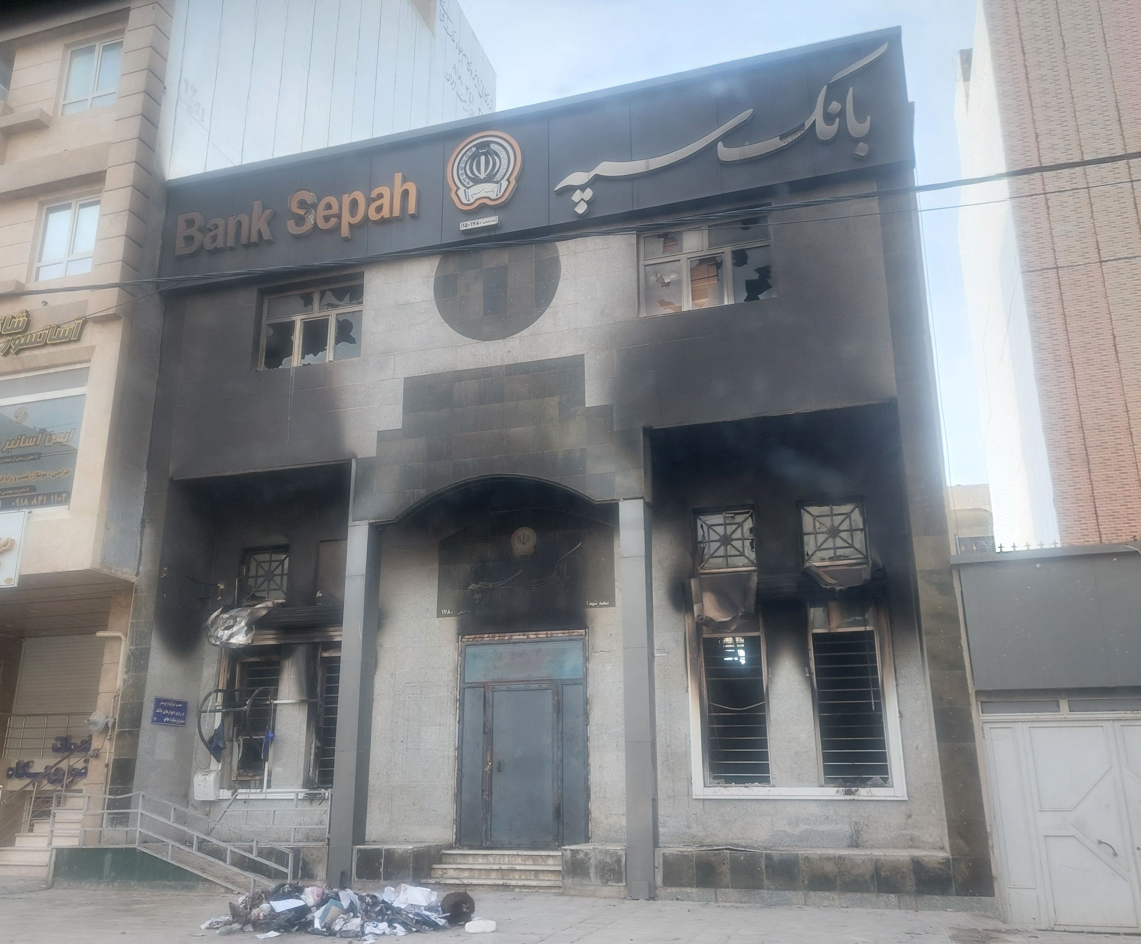 ۴۰۹ عملیات اطفا حریق توسط آتشنشانان ایلامی در آشوبهای اخیر