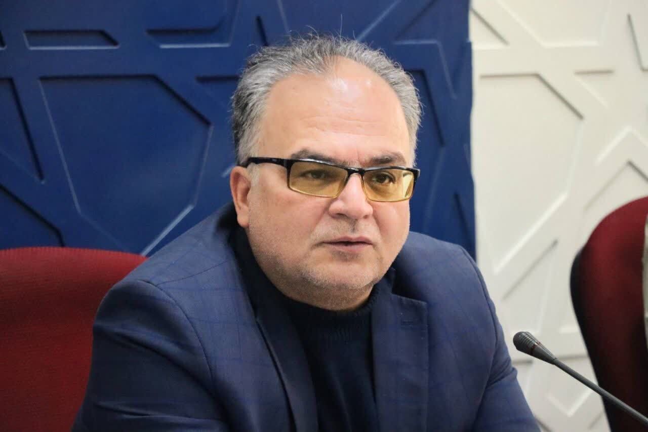 فرماندار سمنان خواستار برخورد قاطع با گرانفروشی شد/عرضه کالاهای اساسی ساماندهی شود
