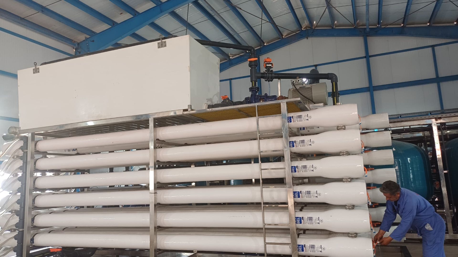 افتتاح پروژههای آبرسانی ابوموسی با اعتبار ۱۵۲۰ میلیارد ریال